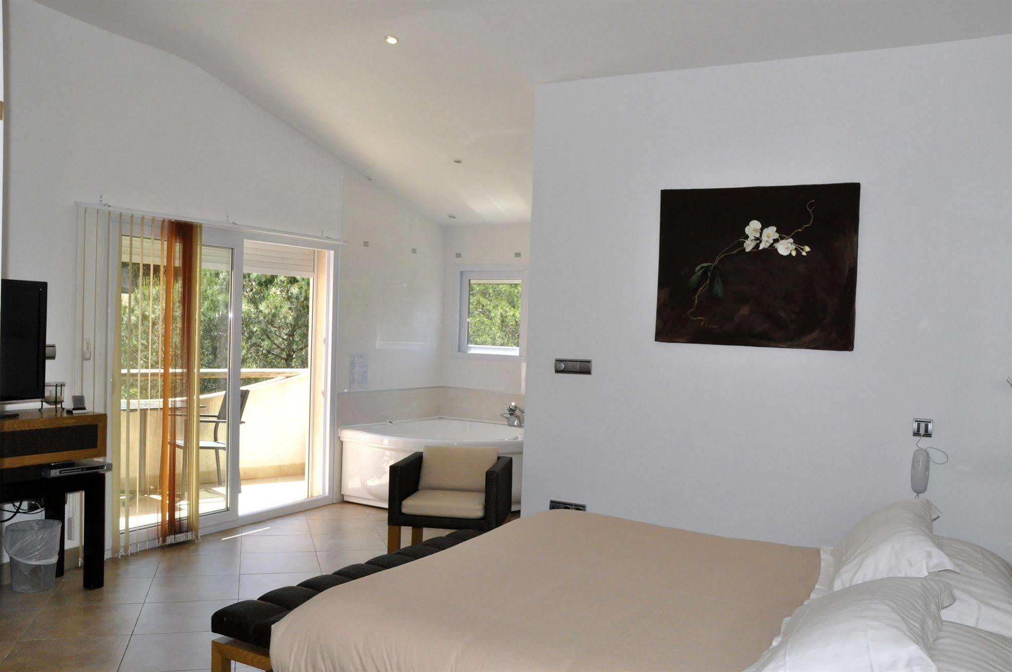 Private Hotel - Adult Only Porto-Vecchio  Eksteriør billede
